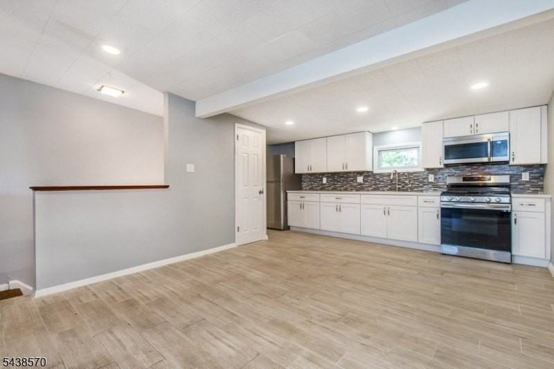 86 E 9th St #2 - Photo 4 of 23