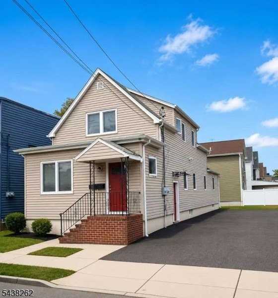 41 Mercer St #1 - Photo 4 of 16