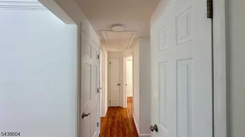 131 E 13th St - Photo 5 of 30