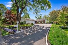4 Hillcrest Ave - Photo 1 of 1