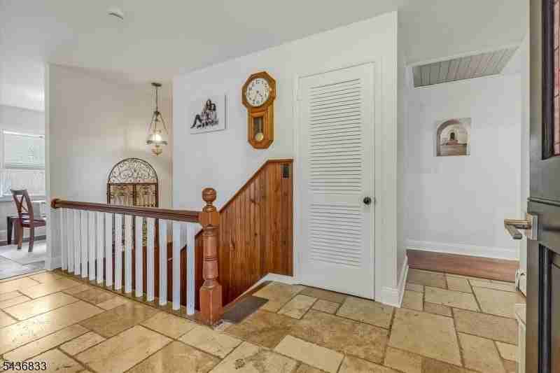 4 Hillcrest Ave - Photo 4 of 30