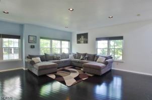 featured image of 808 Dellwood Ln