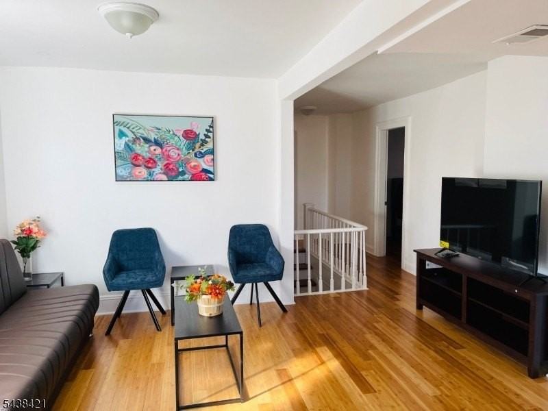24 Lexington Ave #3 - Photo 2 of 11