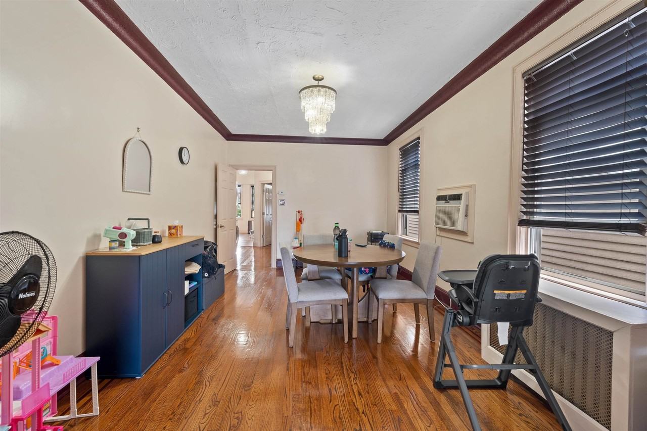 13 W 27th St #2 - Photo 6 of 13