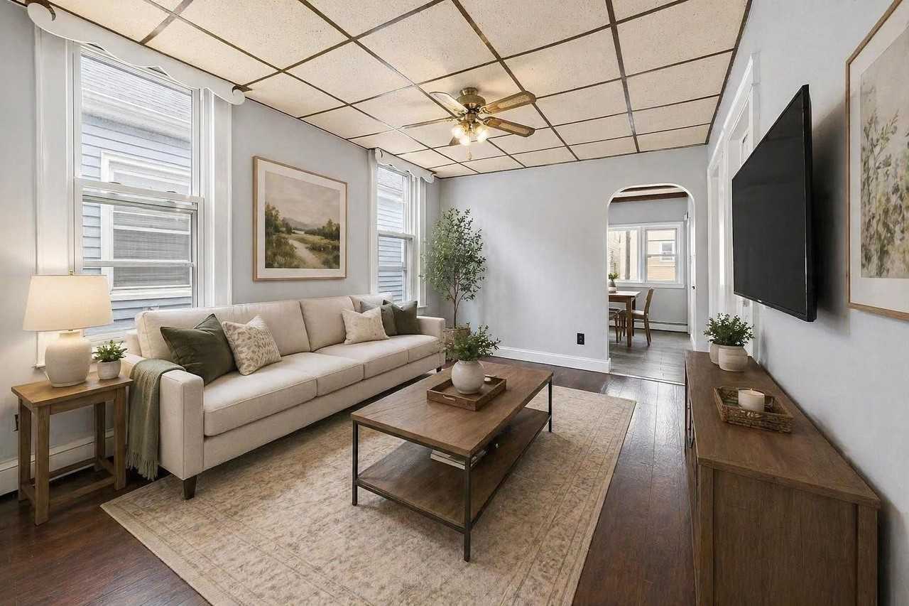 28 E 49th St - Photo 5 of 7