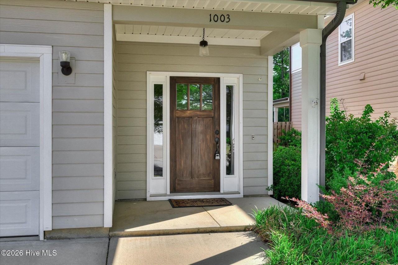 1003 Glenhaven Dr - Photo 2 of 32