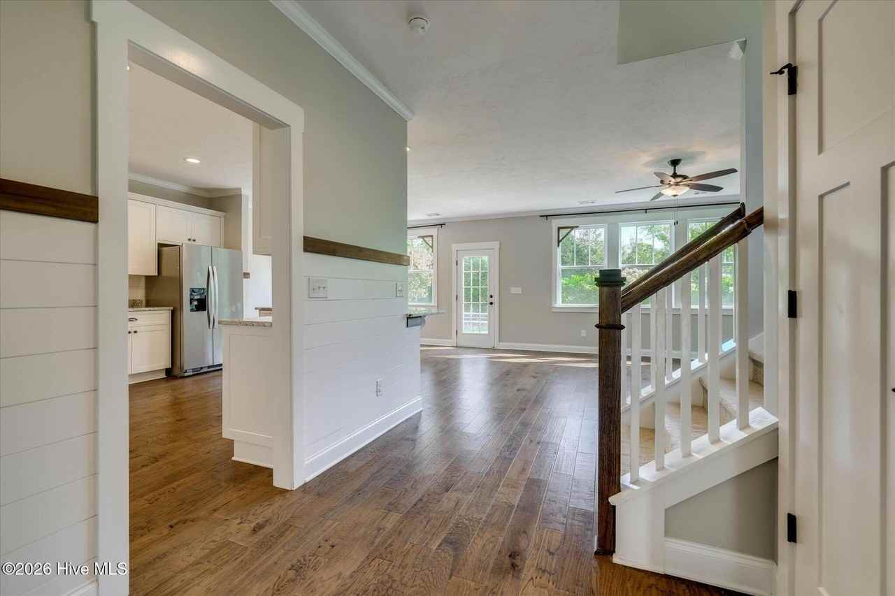 1003 Glenhaven Dr - Photo 4 of 32
