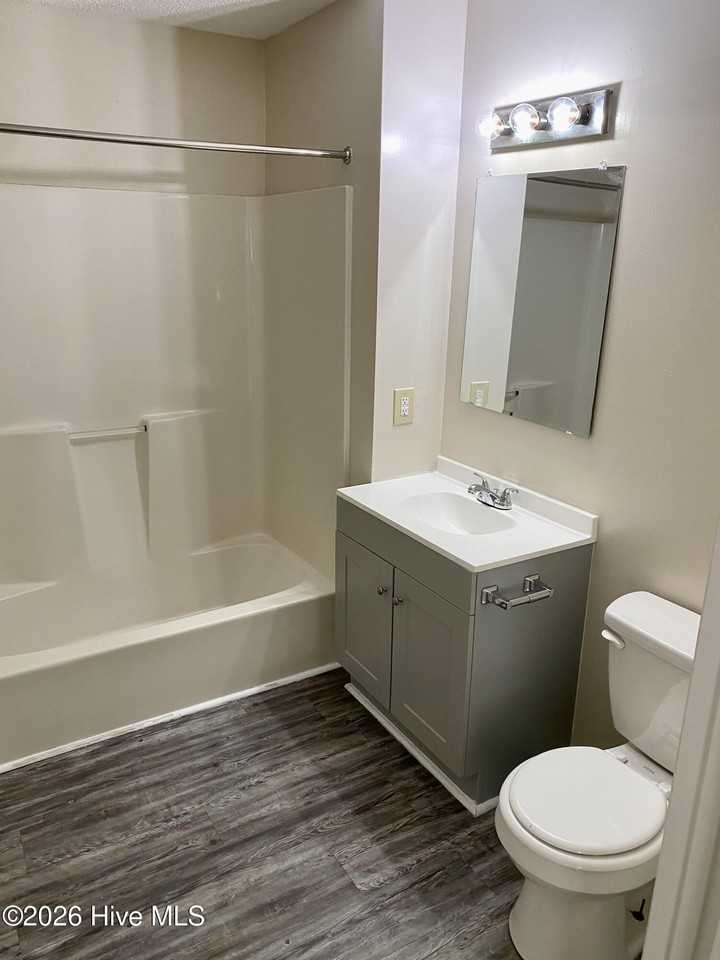 709 Patton Cir #29 - Photo 3 of 6