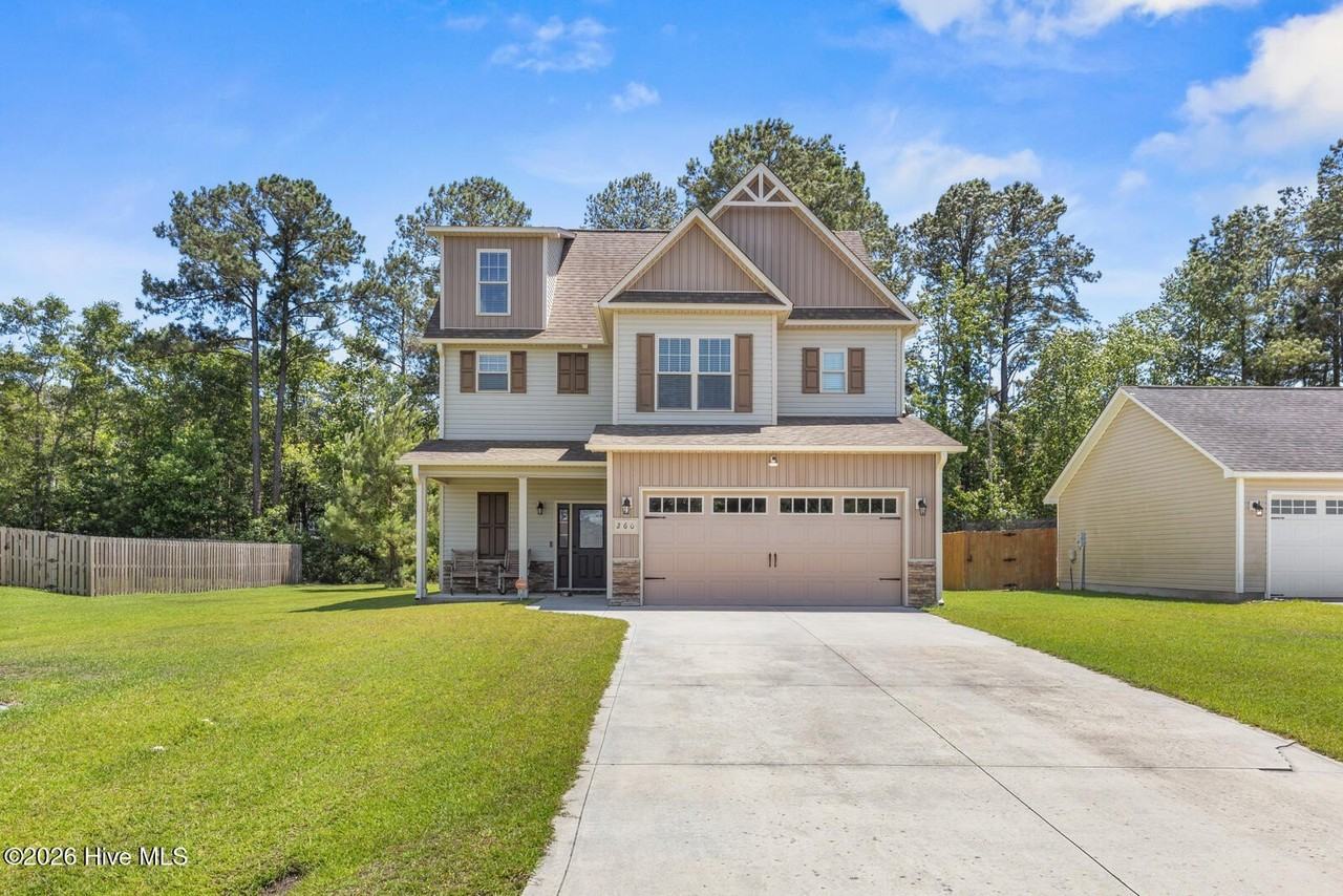 260 Breakwater Dr - Photo 2 of 37