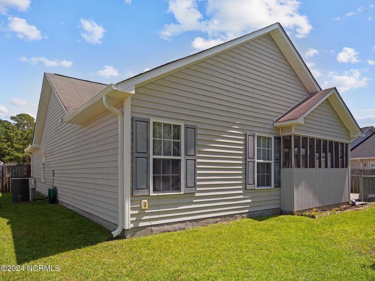 204 Jasmine Ln - Photo 5 of 47