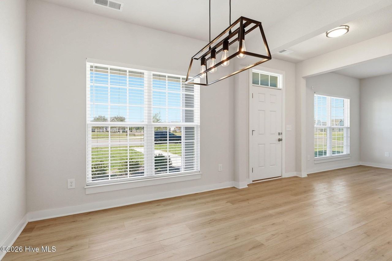 101 Iris Cir - Photo 6 of 43