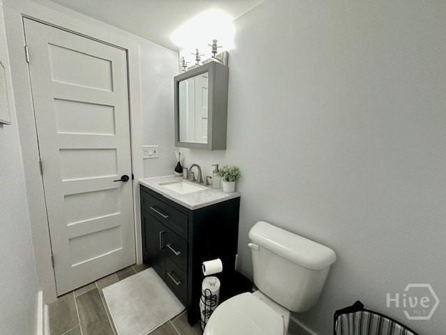 528 E 37th St #A - Photo 5 of 12