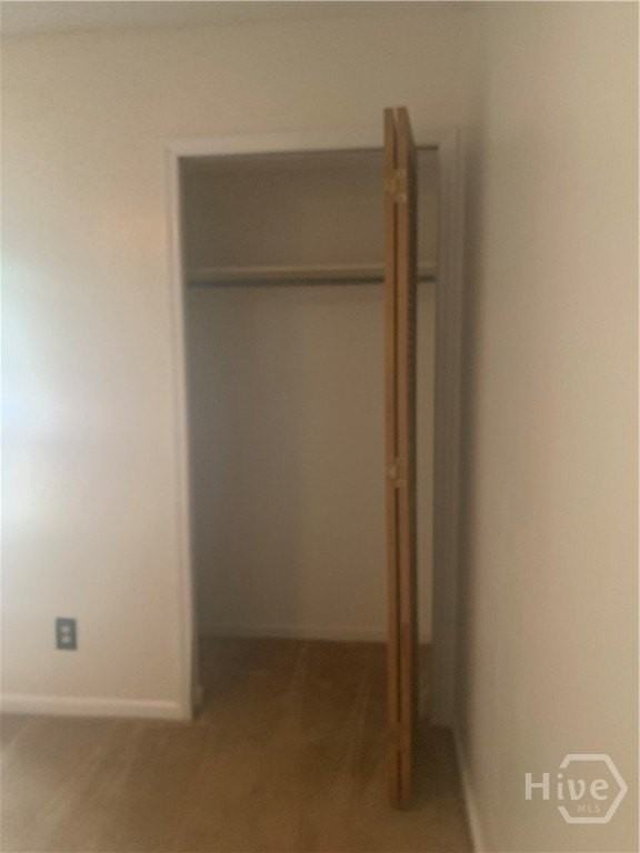 432 Edgewater Rd - Photo 6 of 14
