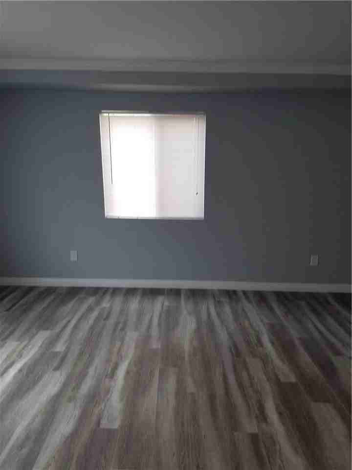 706 W 104th Pl - Photo 2 of 8