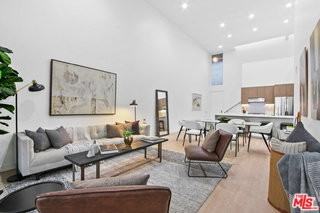 1025 Ocean Ave #302 - Photo 2 of 8
