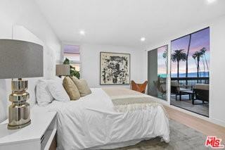 1025 Ocean Ave #302 - Photo 5 of 8