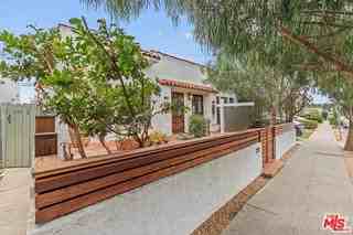 228 Rennie Ave - Photo 3 of 8