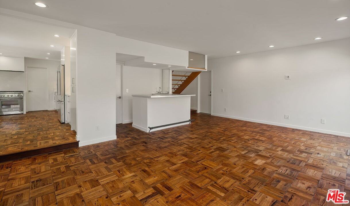 10311 Clusterberry Ct - Photo 2 of 8