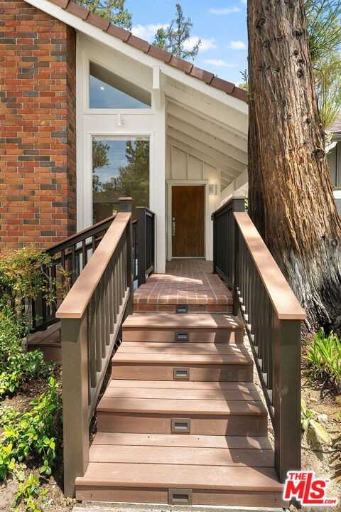 10311 Clusterberry Ct - Photo 6 of 8