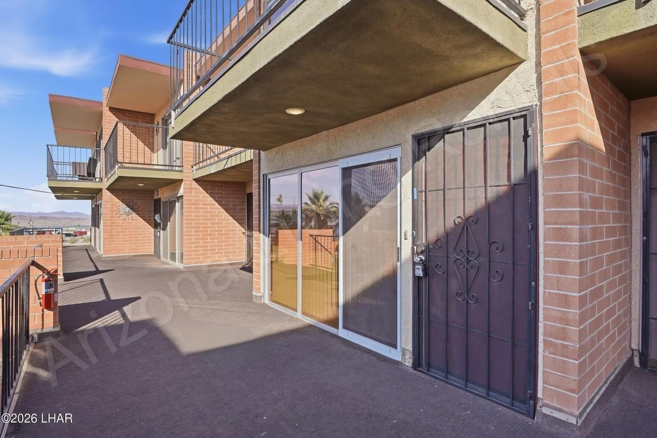 89 Acoma Blvd N #18 - Photo 2 of 22