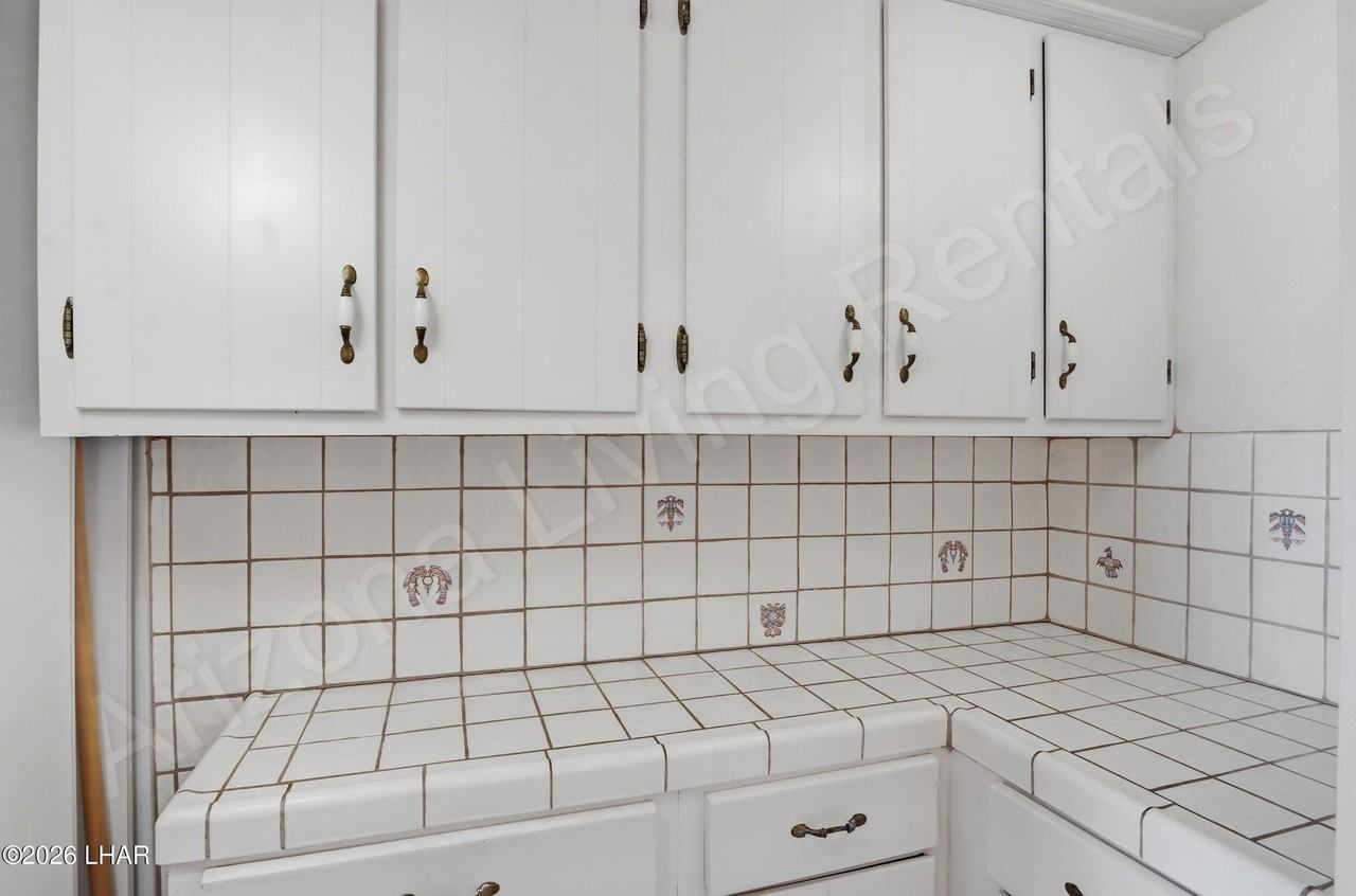 89 Acoma Blvd N #18 - Photo 5 of 22