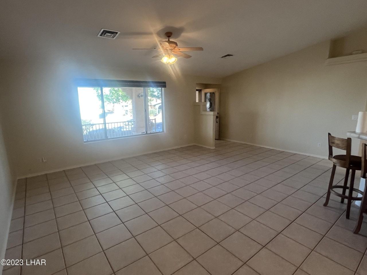 1650 Park Terrace Ave - Photo 3 of 27