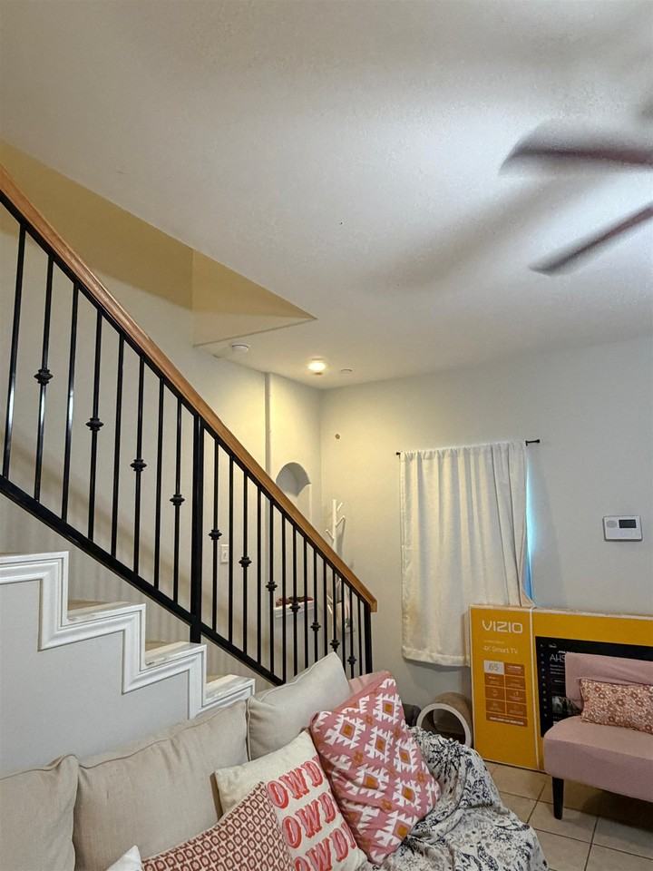 602 Basswood Dr #201 - Photo 6 of 10