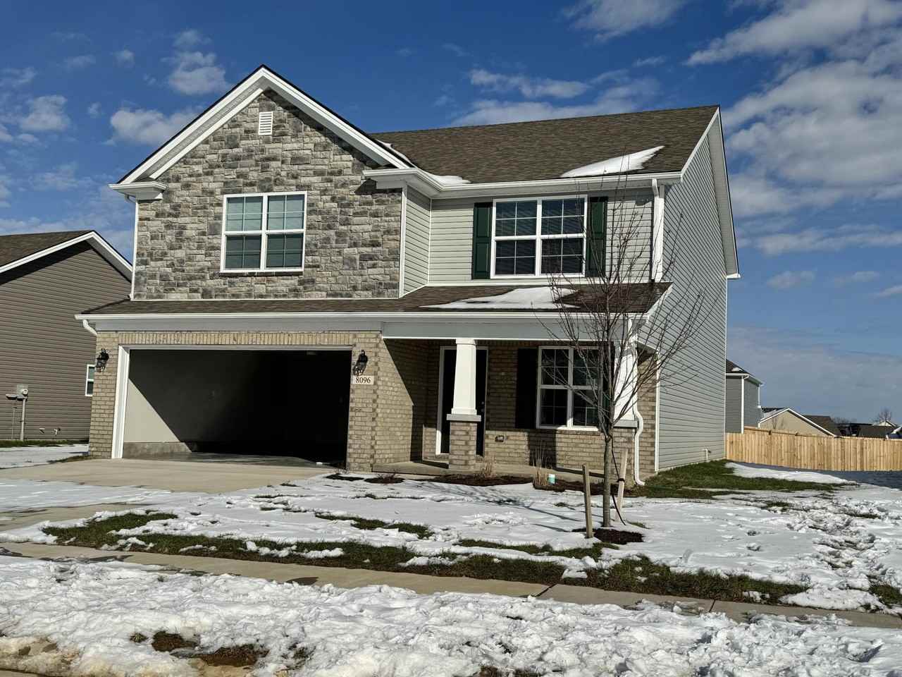 8133 Driftwood Loop - Photo 2 of 20