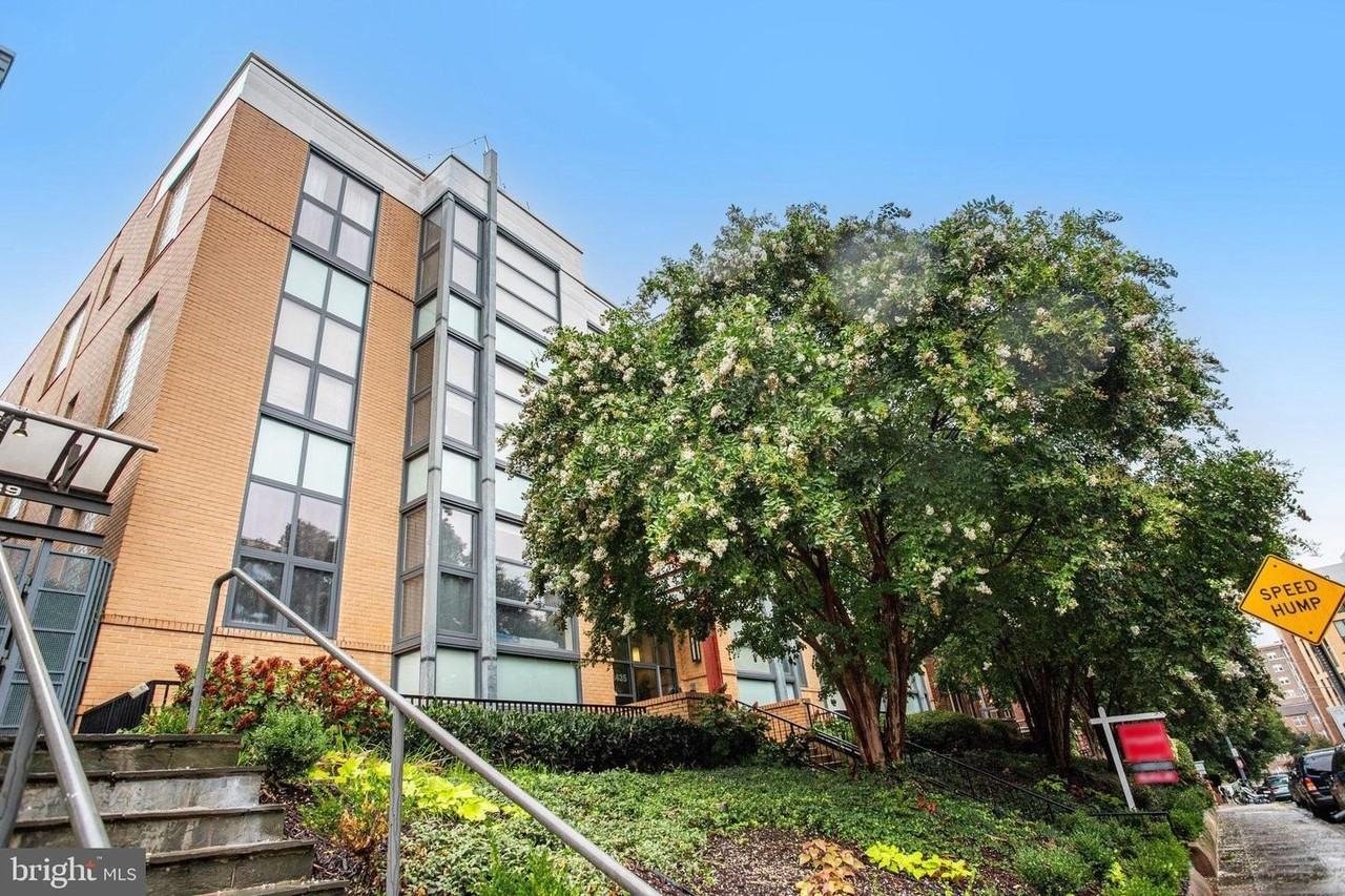 1435 Chapin St Nw - Photo 2 of 20