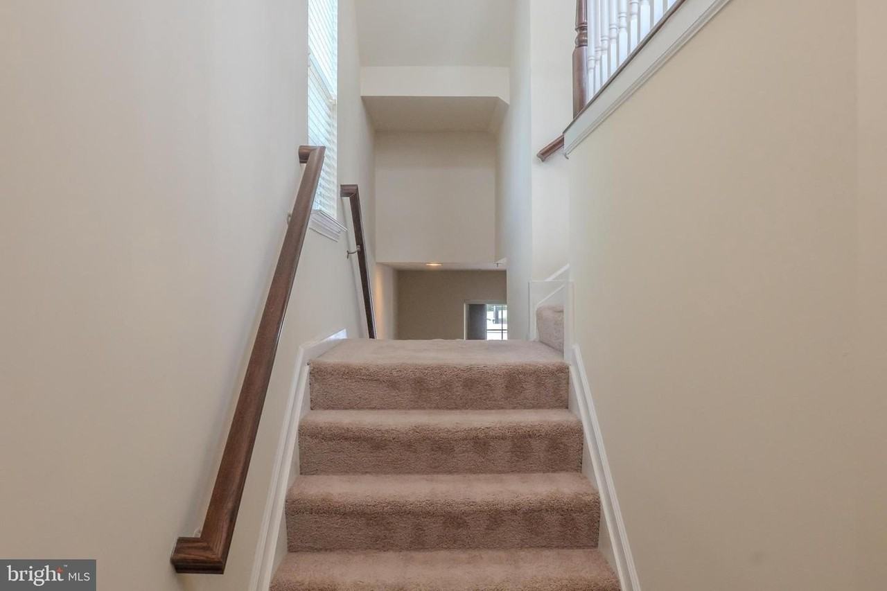 726 Millhouse Dr - Photo 2 of 40