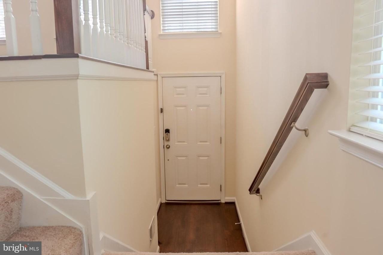 726 Millhouse Dr - Photo 3 of 40