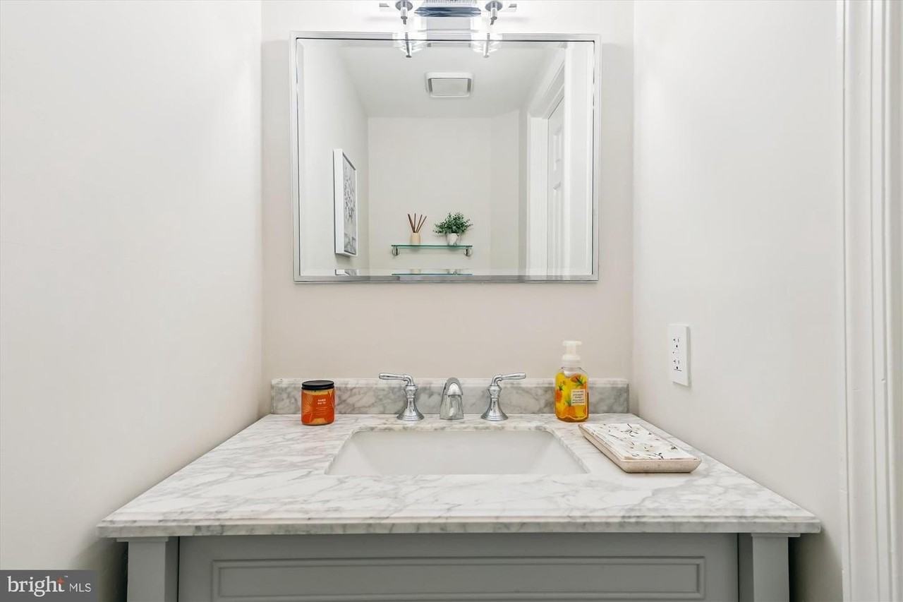 116 N Union St - Photo 7 of 47