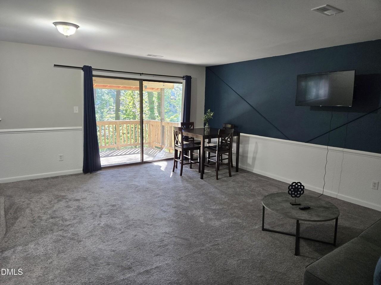 660 Pine Ridge Pl - Photo 4 of 10