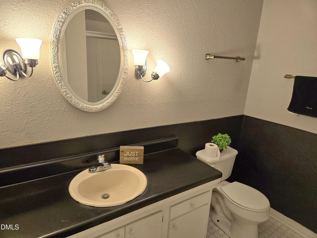 660 Pine Ridge Pl - Photo 6 of 10
