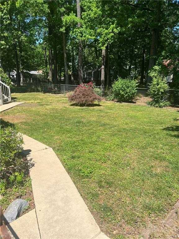 7 Friedman Pl - Photo 3 of 24