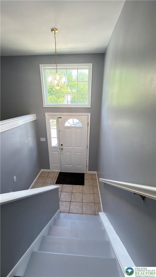 220 7th St - Photo 3 of 29