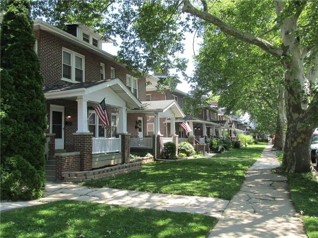 1136 N New St - Photo 3 of 21