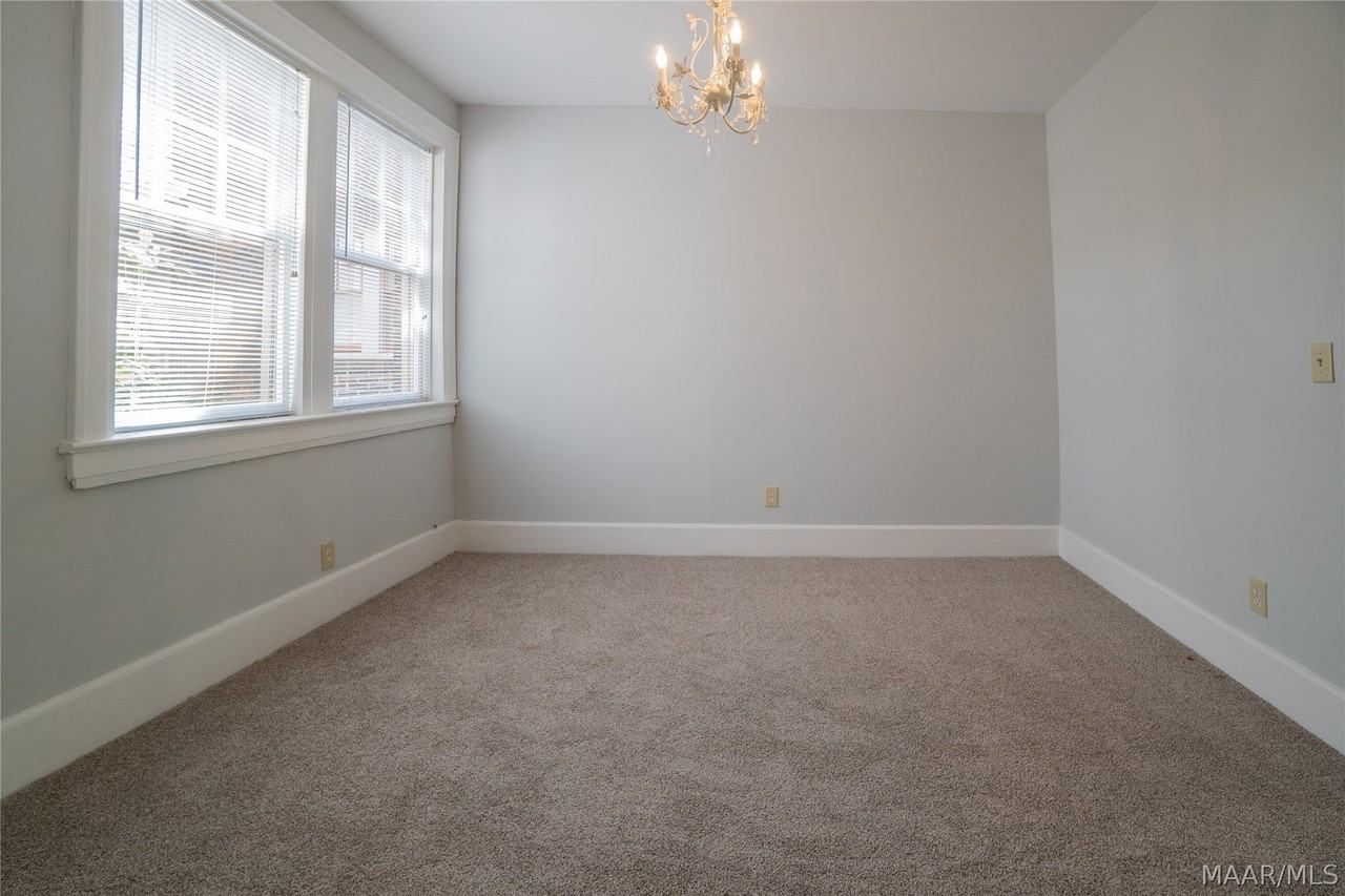 1131 S Perry St - Photo 3 of 6