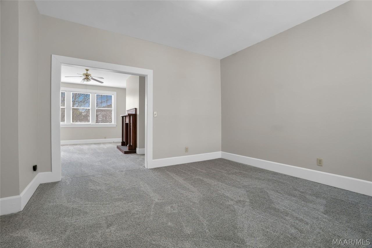 1135 S Perry St - Photo 3 of 8
