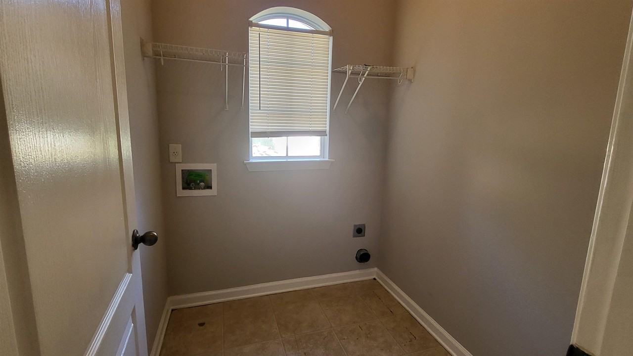 9155 Karen Mill Ln - Photo 6 of 18