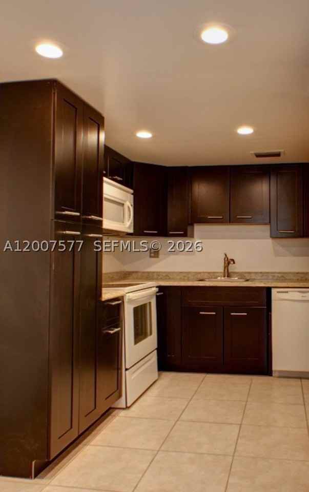 8020 Sw 17th Pl #3-5 - Photo 2 of 27