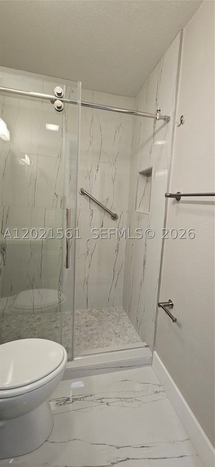 160 Nw 14th St #9 - Photo 7 of 25