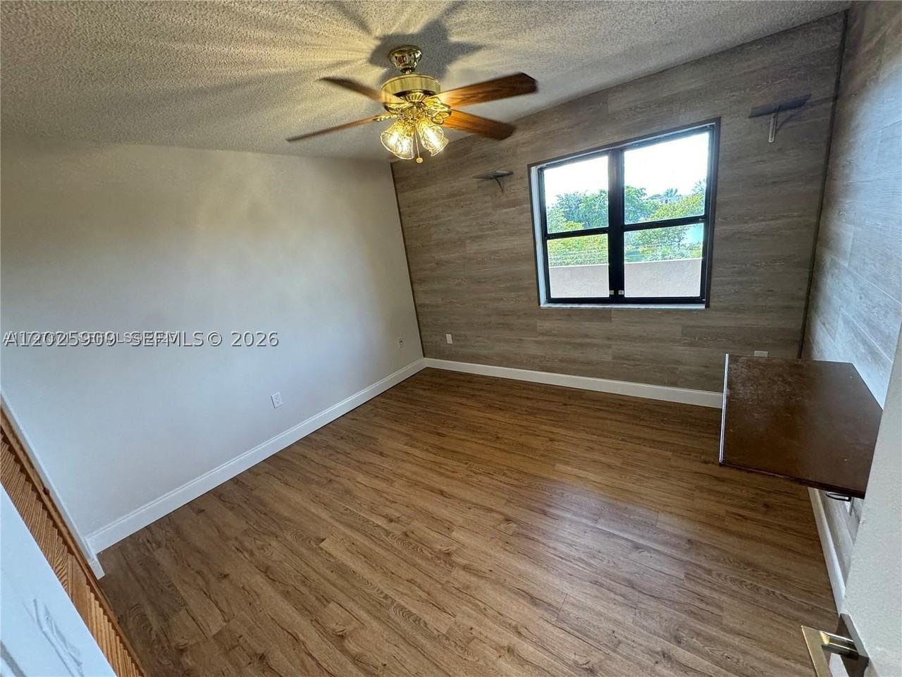 1121 Sw 122nd Ave #412-2 - Photo 6 of 14