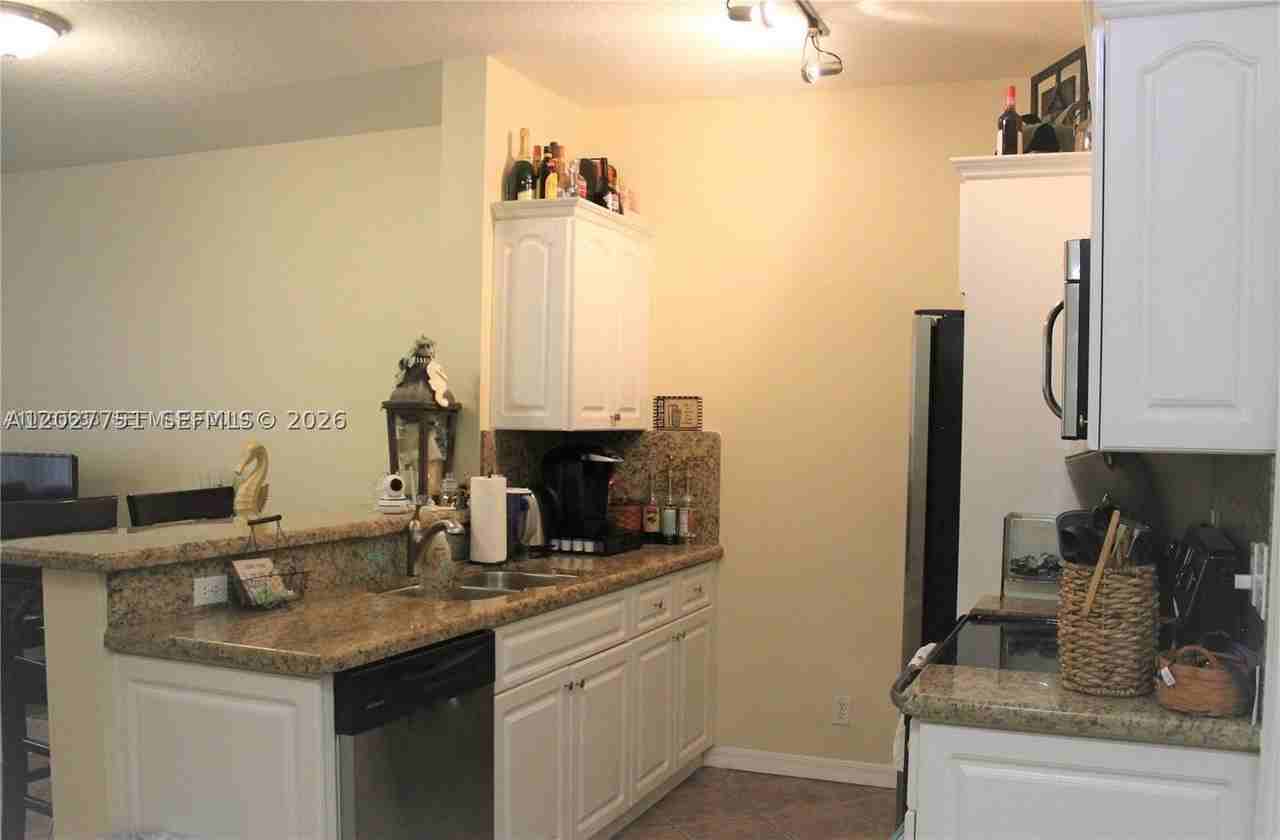 3677 San Simeon Cir #3677 - Photo 3 of 15