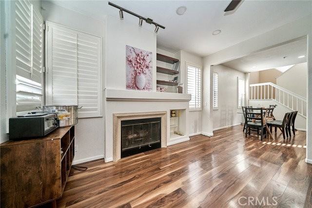 243 Seacountry Ln - Photo 2 of 8