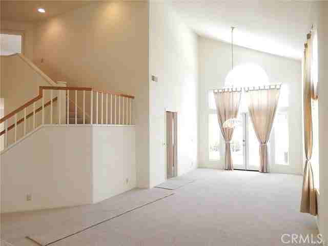 13311 Saratoga Dr - Photo 4 of 8