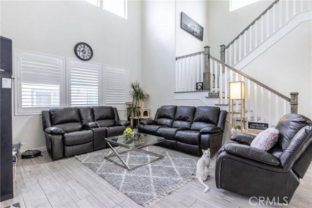 12751 Hazel Ave - Photo 4 of 8