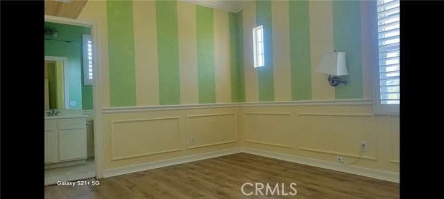 428 N Placentia Ave - Photo 3 of 8
