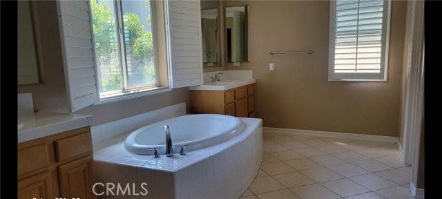 428 N Placentia Ave - Photo 4 of 8