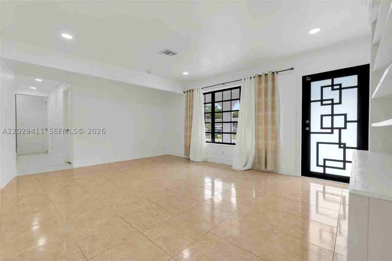 6101 Sw 24th St #1 - Photo 3 of 23